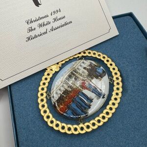 WHITE HOUSE 🇺🇸 1998 Christmas ornament porcelain gold with original box